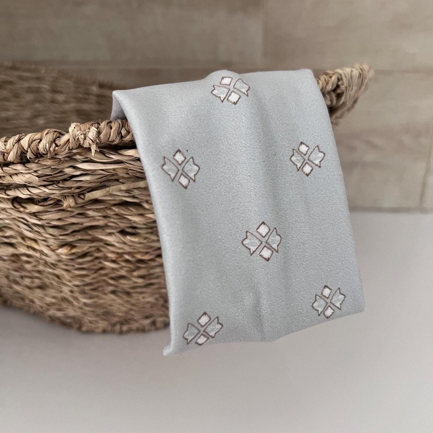 Modern Flat Headband - Gray Diamonds