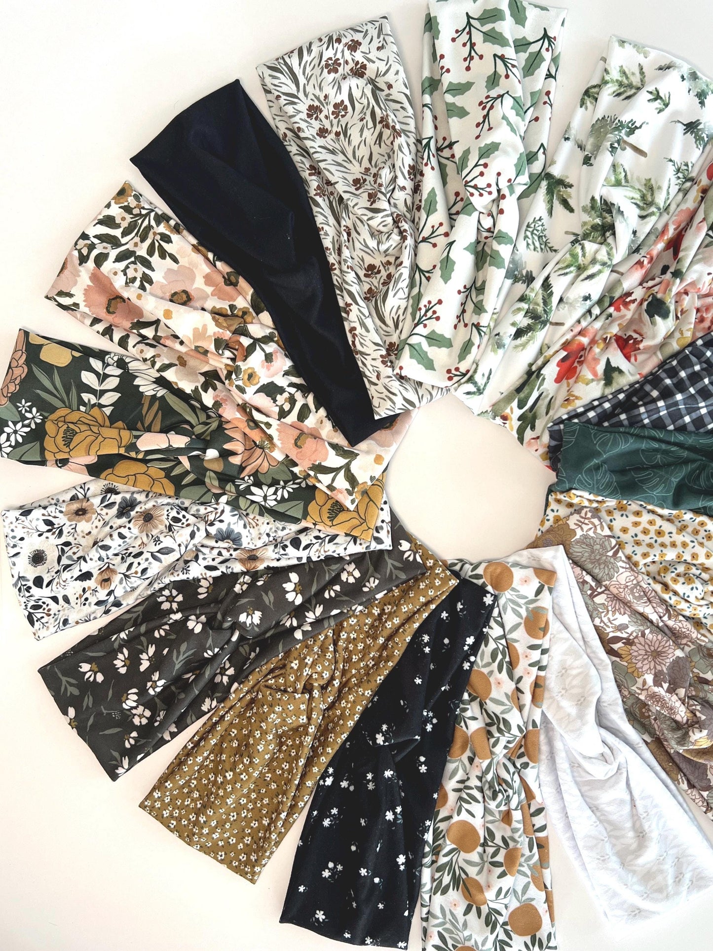 Modern Flat Headband - Black & White Florals