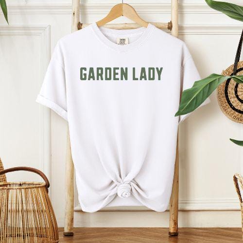 Garden Lady Tee Shirt, Trendy Tee Shirt, Comfort Colors Tee Shirt, Women’s Gift Tee, Gardening Gifts