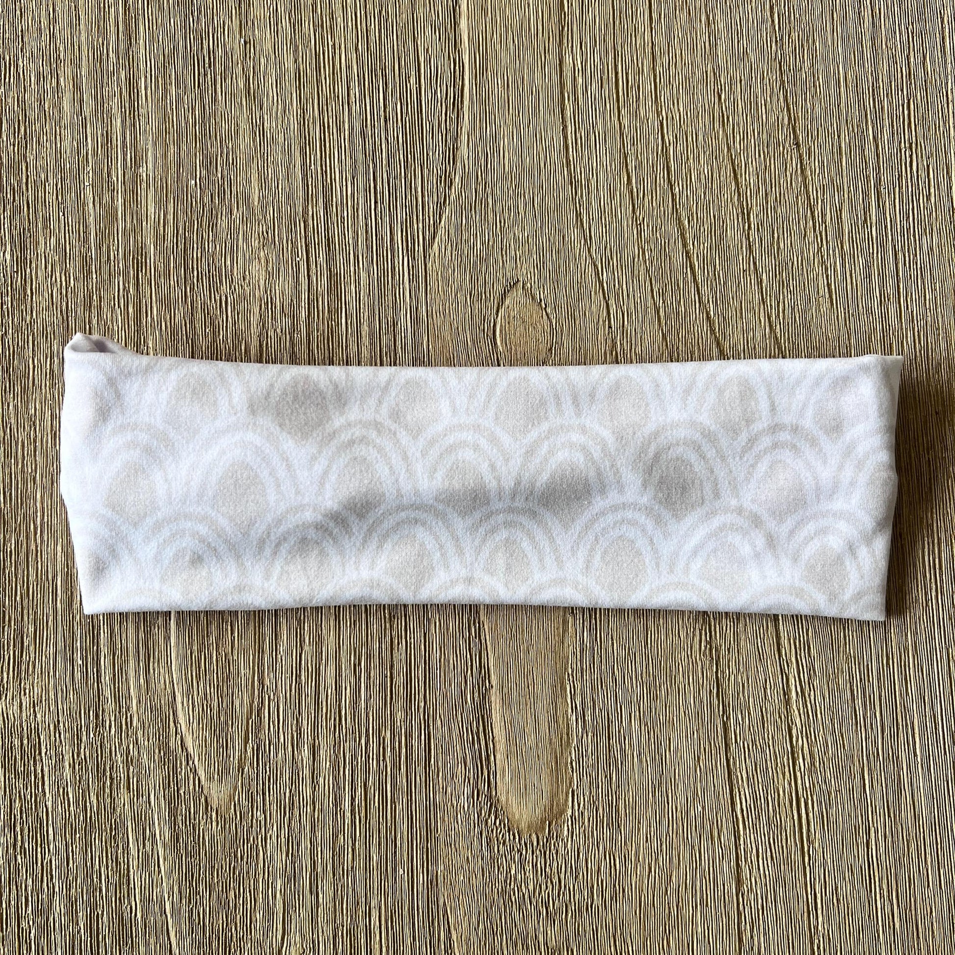 Modern Flat Headband - Oatmeal Scalloped Rainbows