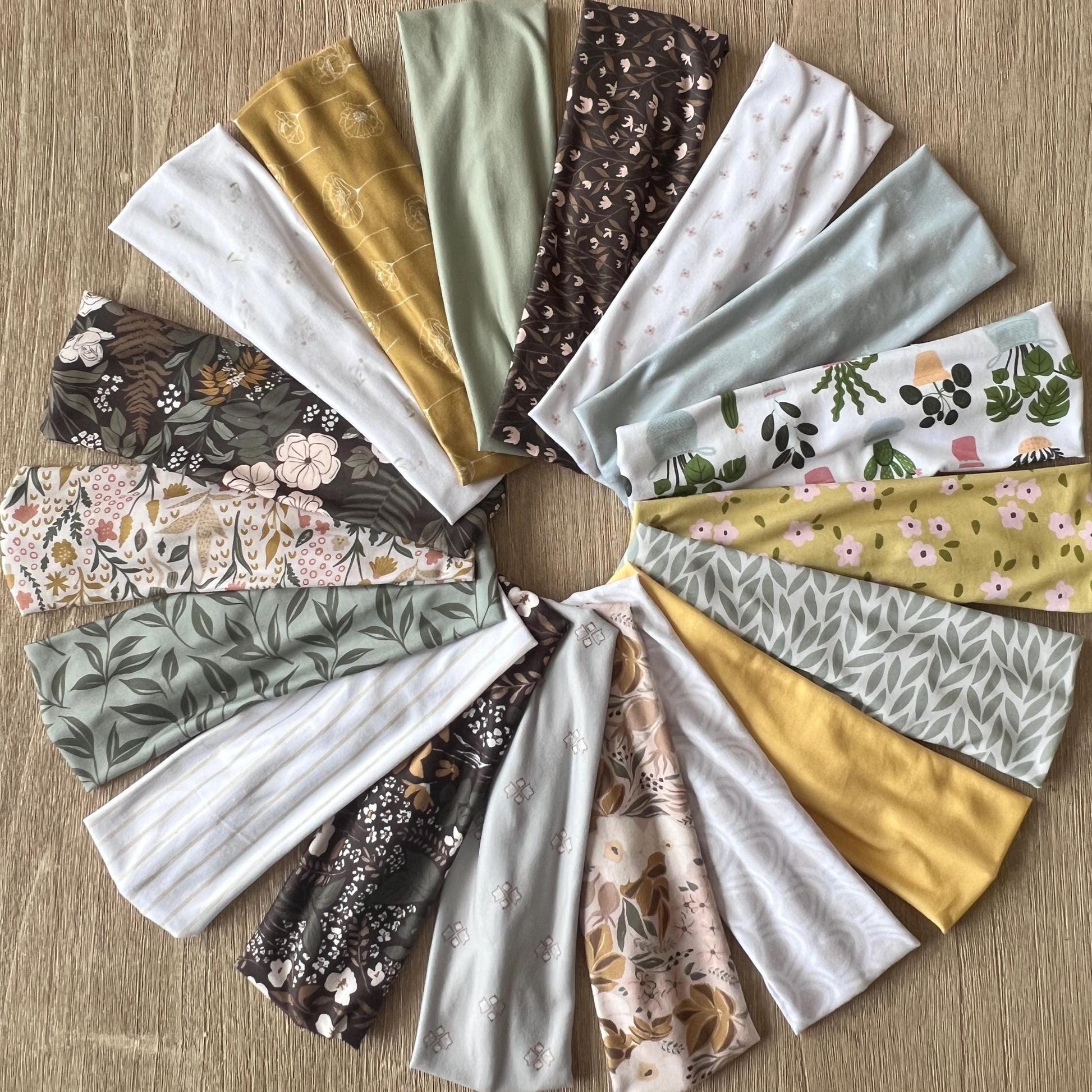 Modern Flat Headband - Fall Foliage in Green