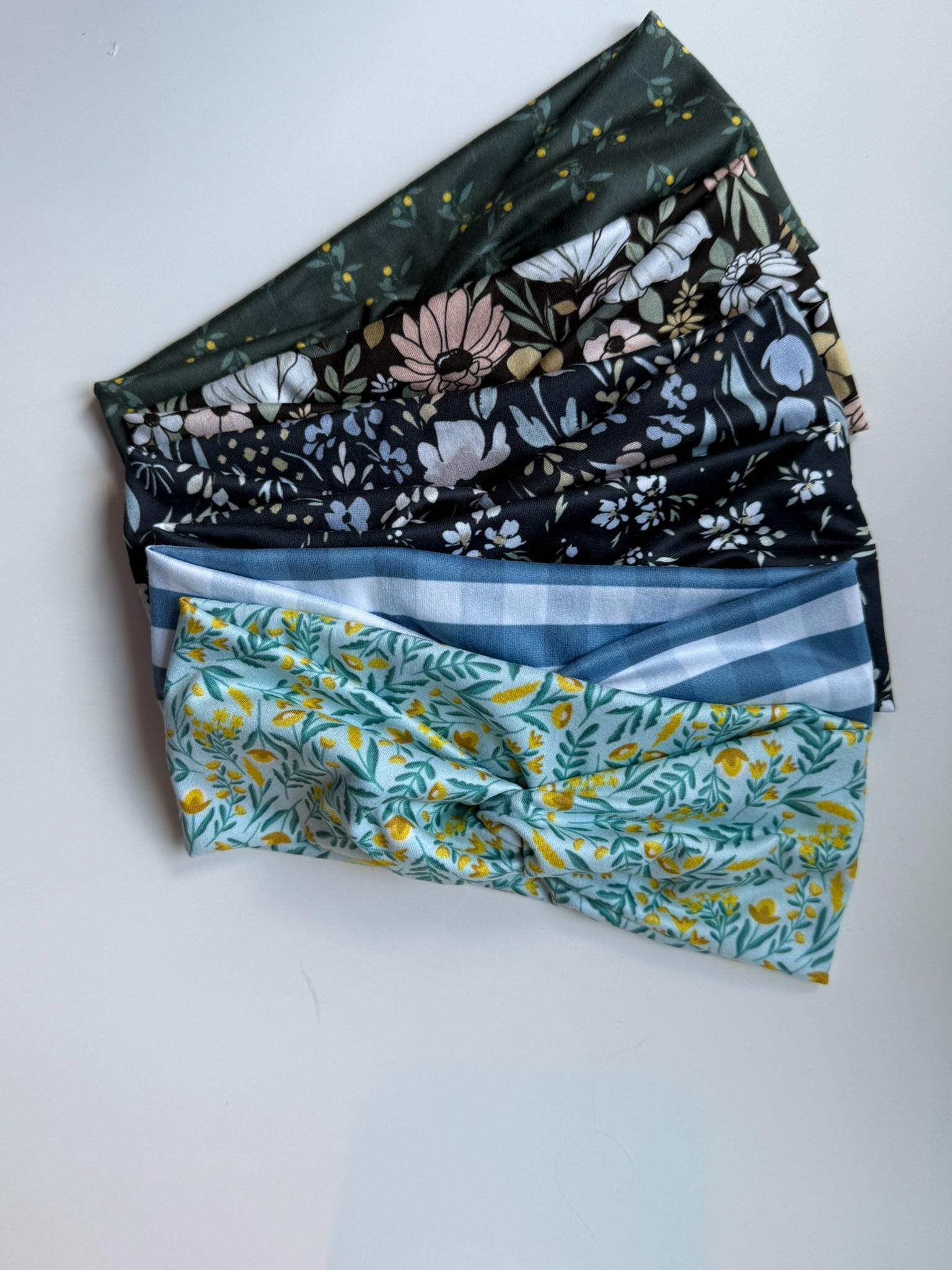 Stretchy, Buttery-Soft Headband - Teal Buttercups